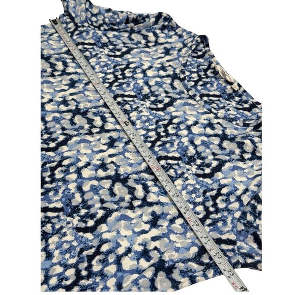 Isle Loungewear Top Abstract Blue and White Long Sleeve Top - Picture 8 of 8